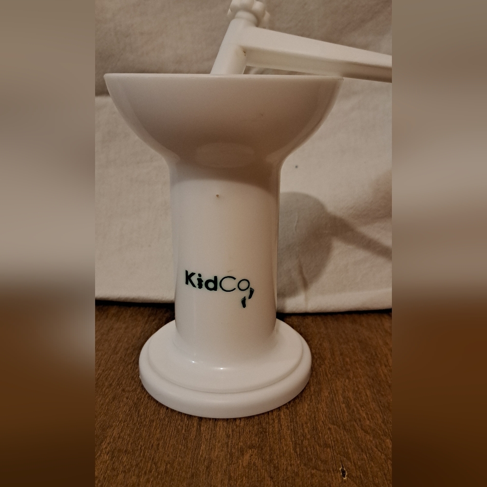 KidCo White Hand Crank Baby Food Mill